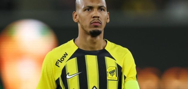 الاتحاد يدرس تجديد عقد فابينيو قبل دخوله الفترة الحرة